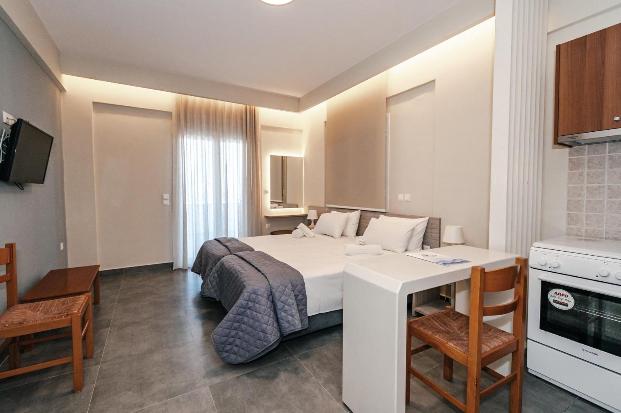 Mesogeios Hotel Marathopoli Buitenkant foto