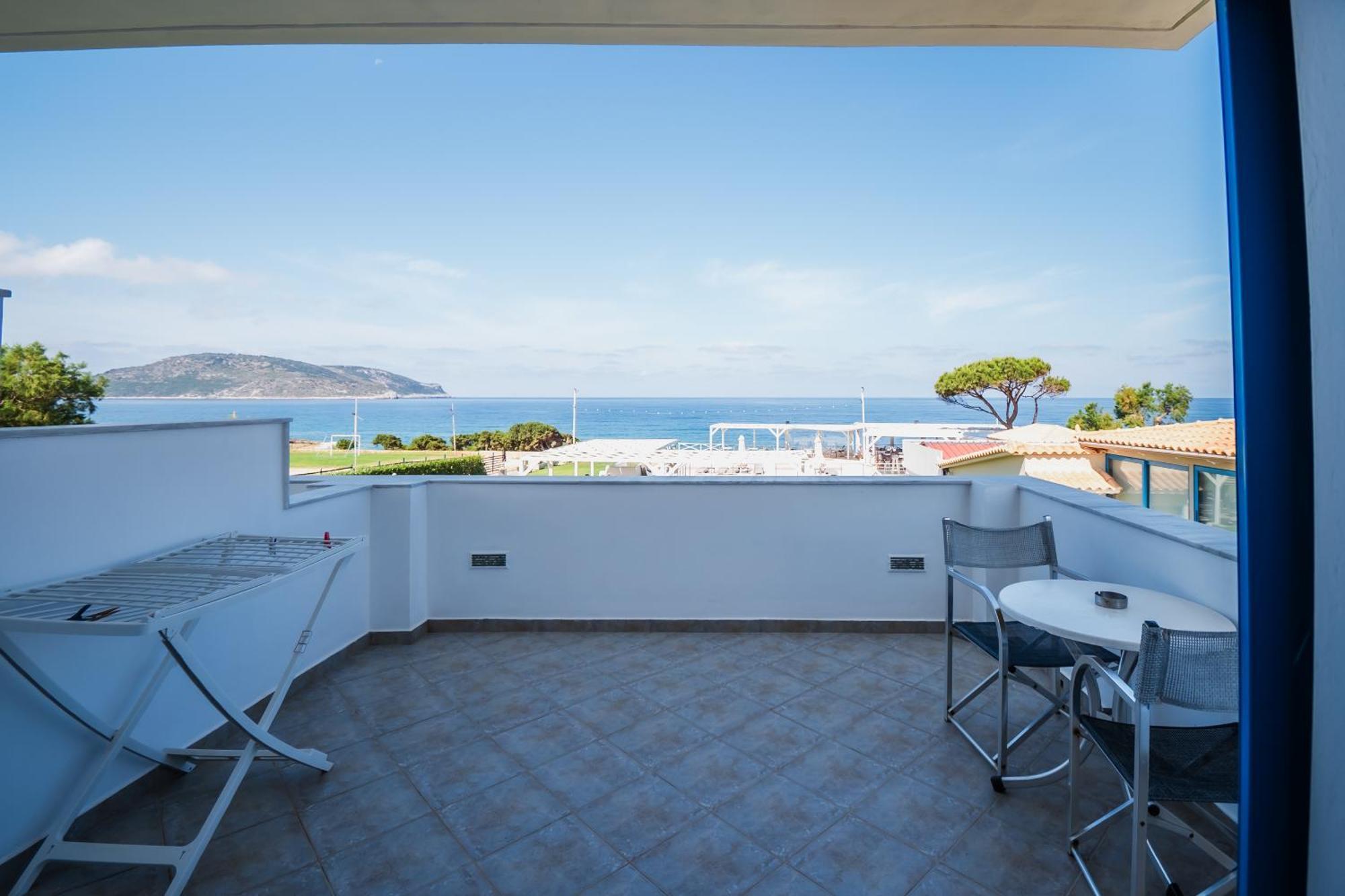 Mesogeios Hotel Marathopoli Buitenkant foto